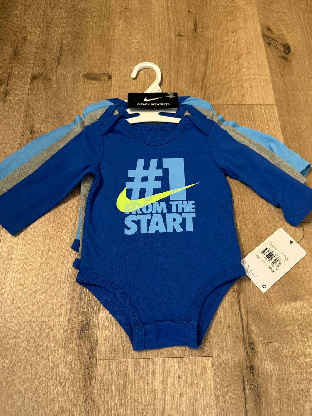 Nike Onesies ✨NWT✨